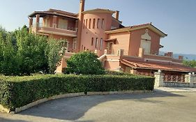 Epavlis Nadine Corfu