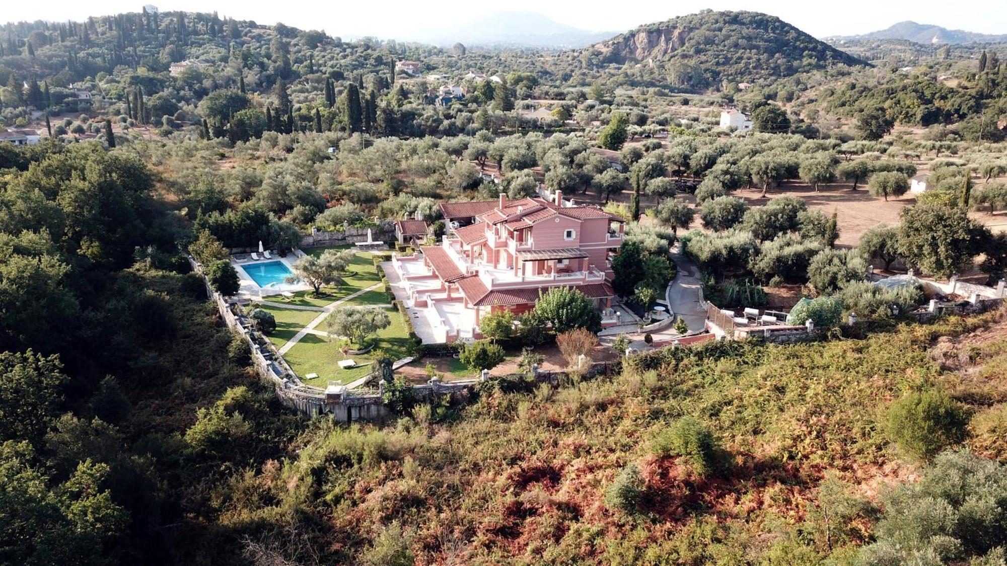 Epavlis Nadine Corfu Villa Gouvia Exterior photo