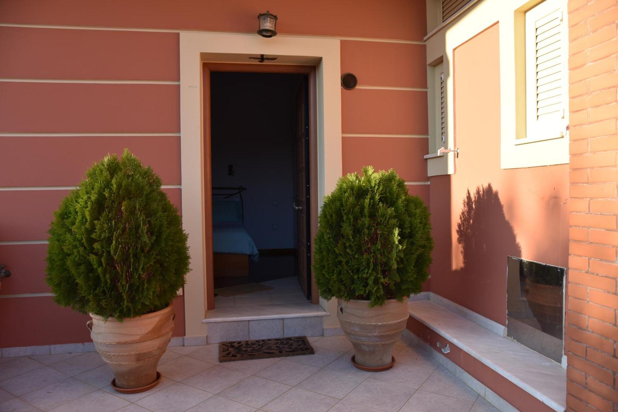 Epavlis Nadine Corfu Villa Gouvia Exterior photo