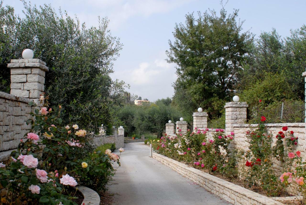 Epavlis Nadine Corfu Villa Gouvia Exterior photo