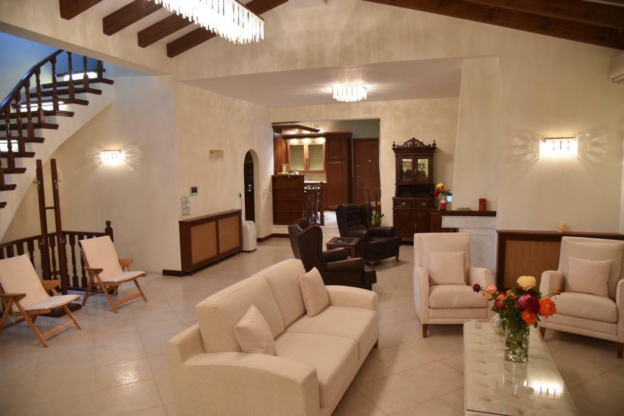 Epavlis Nadine Corfu Villa Gouvia Exterior photo