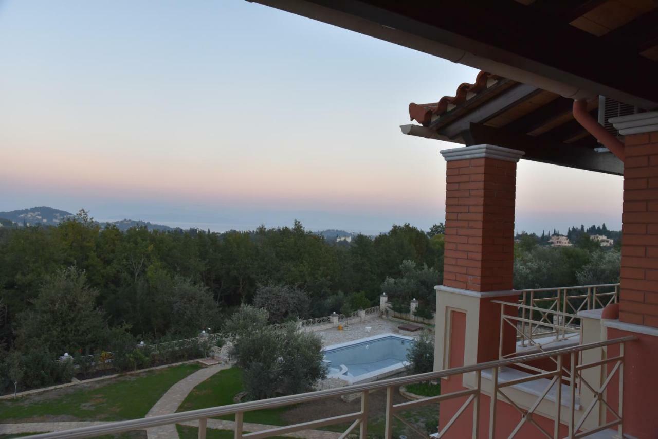 Epavlis Nadine Corfu Villa Gouvia Exterior photo
