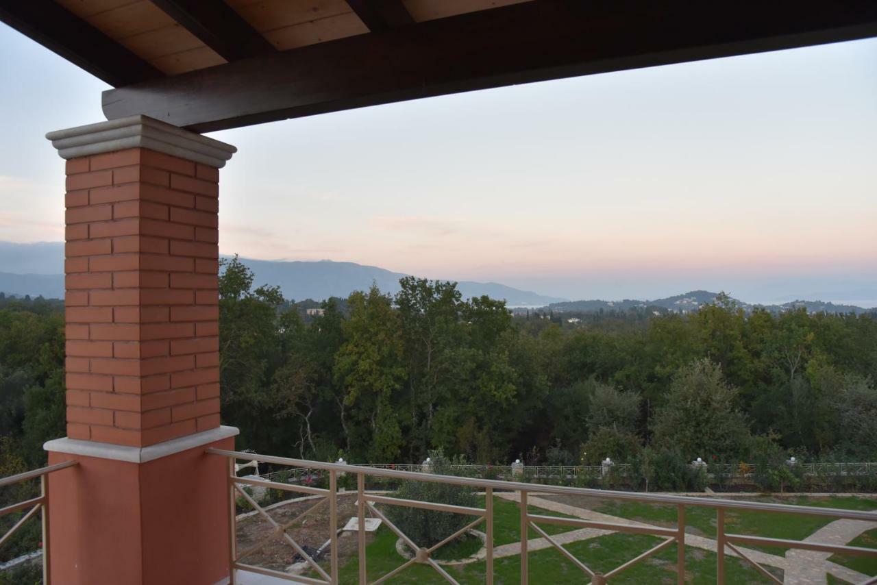 Epavlis Nadine Corfu Villa Gouvia Exterior photo